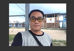 Prof. Sinining at the College of the Marshall Islands